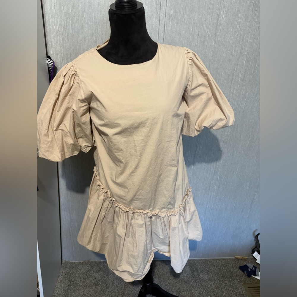 Women's Cream Puff Sleeve Dress